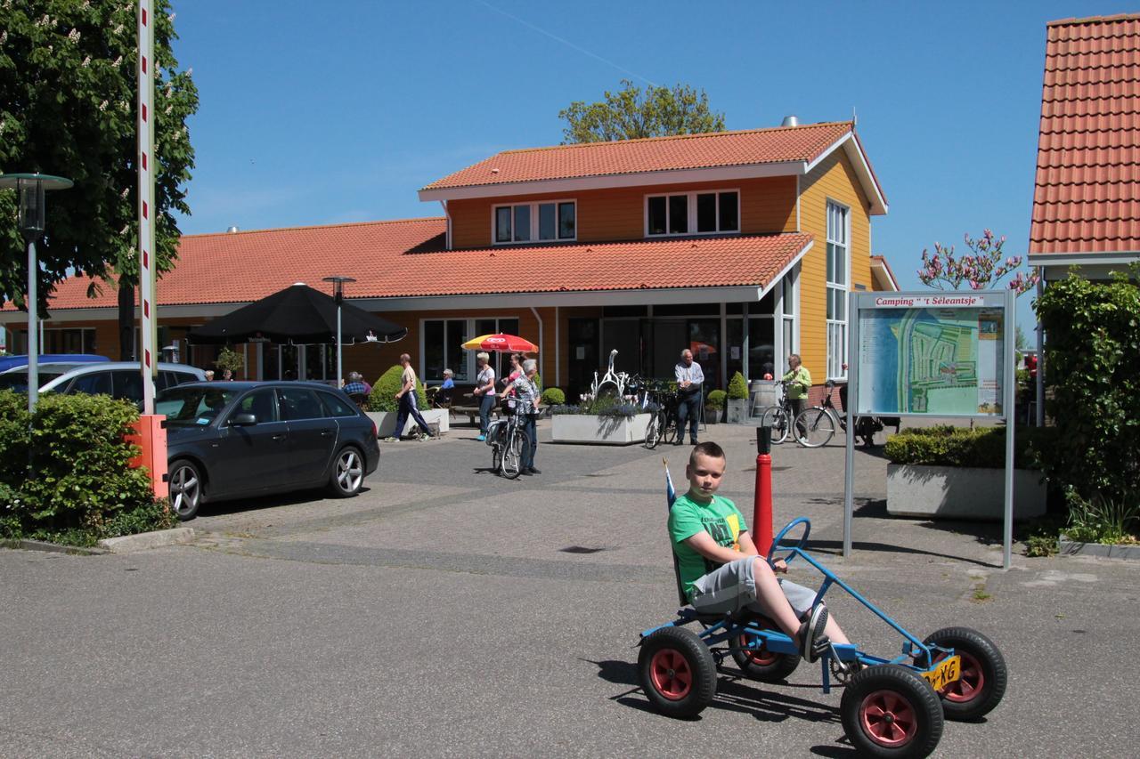 Molkwerum Ijsselmeer-Chalet Nr. 66 מראה חיצוני תמונה